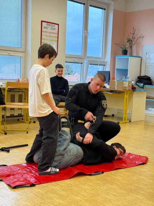 f441d5aa-4b1d-418e-a242-ecfcc51b06f5